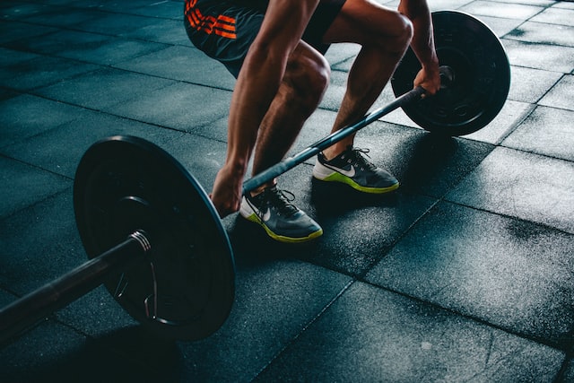 Man lifting barbell